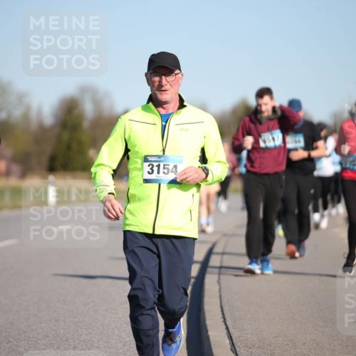06.04.2025 - 44. Internationalen Wilhelmsburger Insellauf Jannik Wohlers http://msf.ph/oto/7616958 06.04.2025 09:40:16 Laufen 4221, 3154 meine-sportfotos.de