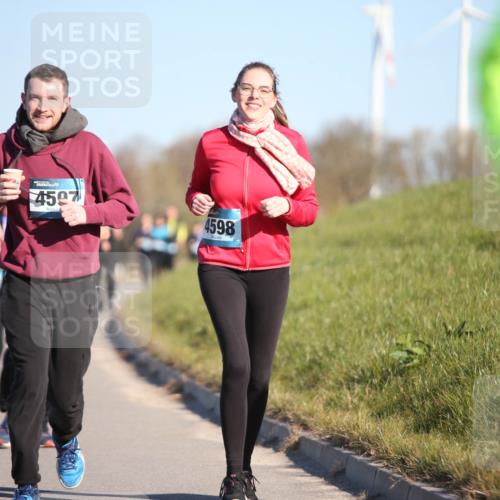 06.04.2025 - 44. Internationalen Wilhelmsburger Insellauf Jannik Wohlers http://msf.ph/oto/7616970 06.04.2025 09:40:19 Laufen 4597, 4598 meine-sportfotos.de