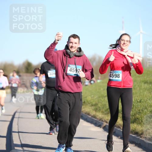 06.04.2025 - 44. Internationalen Wilhelmsburger Insellauf Jannik Wohlers http://msf.ph/oto/7616977 06.04.2025 09:40:20 Laufen 4547, 409, 4598 meine-sportfotos.de