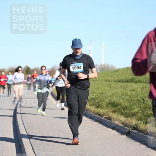 06.04.2025 - 44. Internationalen Wilhelmsburger Insellauf Jannik Wohlers http://msf.ph/oto/7616980 06.04.2025 09:40:23 Laufen 4094 meine-sportfotos.de