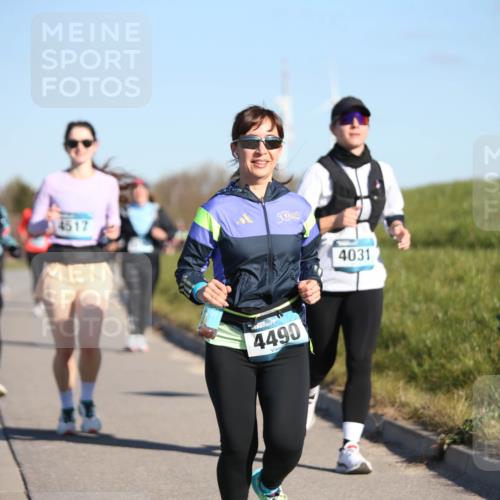 06.04.2025 - 44. Internationalen Wilhelmsburger Insellauf Jannik Wohlers http://msf.ph/oto/7616989 06.04.2025 09:40:27 Laufen 4517, 5, 4490, 4031 meine-sportfotos.de