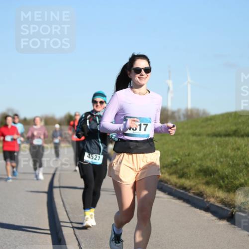 06.04.2025 - 44. Internationalen Wilhelmsburger Insellauf Jannik Wohlers http://msf.ph/oto/7616996 06.04.2025 09:40:29 Laufen 4521, 17 meine-sportfotos.de