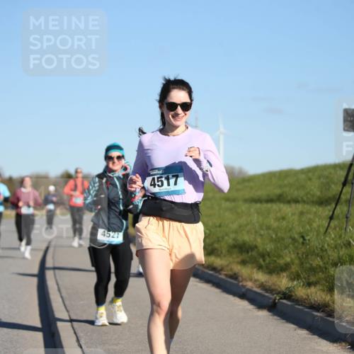 06.04.2025 - 44. Internationalen Wilhelmsburger Insellauf Jannik Wohlers http://msf.ph/oto/7616999 06.04.2025 09:40:29 Laufen 4521, 4517 meine-sportfotos.de