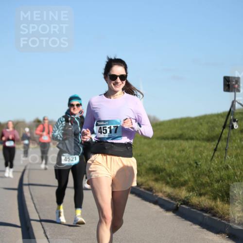 06.04.2025 - 44. Internationalen Wilhelmsburger Insellauf Jannik Wohlers http://msf.ph/oto/7617000 06.04.2025 09:40:29 Laufen 4521, 4517 meine-sportfotos.de