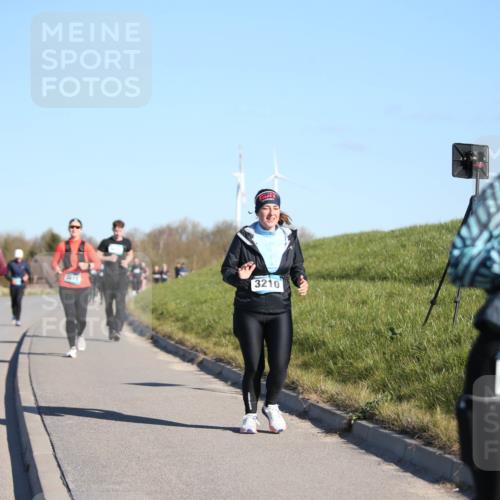 06.04.2025 - 44. Internationalen Wilhelmsburger Insellauf Jannik Wohlers http://msf.ph/oto/7617003 06.04.2025 09:40:31 Laufen 5135, 3614, 3210, 4521 meine-sportfotos.de