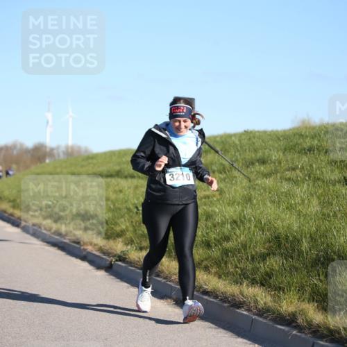 06.04.2025 - 44. Internationalen Wilhelmsburger Insellauf Jannik Wohlers http://msf.ph/oto/7617014 06.04.2025 09:40:33 Laufen 3210 meine-sportfotos.de