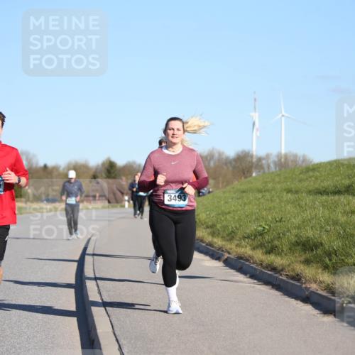 06.04.2025 - 44. Internationalen Wilhelmsburger Insellauf Jannik Wohlers http://msf.ph/oto/7617017 06.04.2025 09:40:34 Laufen 5135, 3493 meine-sportfotos.de