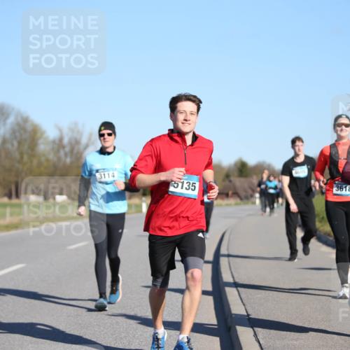 06.04.2025 - 44. Internationalen Wilhelmsburger Insellauf Jannik Wohlers http://msf.ph/oto/7617022 06.04.2025 09:40:35 Laufen 4606, 3114, 5135, 3618, 3493 meine-sportfotos.de