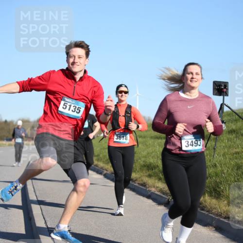 06.04.2025 - 44. Internationalen Wilhelmsburger Insellauf Jannik Wohlers http://msf.ph/oto/7617024 06.04.2025 09:40:35 Laufen 3114, 5135, 3618, 3493 meine-sportfotos.de