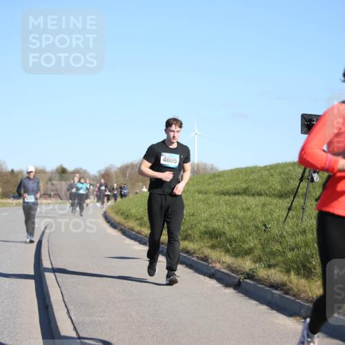 06.04.2025 - 44. Internationalen Wilhelmsburger Insellauf Jannik Wohlers http://msf.ph/oto/7617035 06.04.2025 09:40:37 Laufen 4605, 3618 meine-sportfotos.de