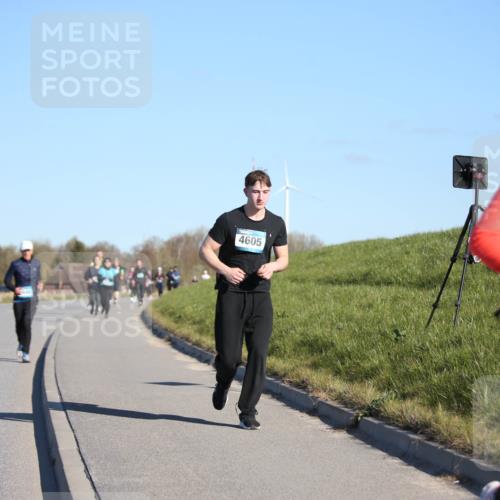06.04.2025 - 44. Internationalen Wilhelmsburger Insellauf Jannik Wohlers http://msf.ph/oto/7617036 06.04.2025 09:40:37 Laufen 4605, 3618 meine-sportfotos.de
