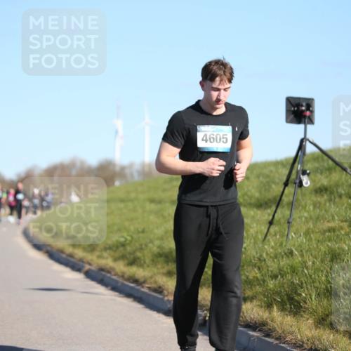 06.04.2025 - 44. Internationalen Wilhelmsburger Insellauf Jannik Wohlers http://msf.ph/oto/7617042 06.04.2025 09:40:39 Laufen 4605 meine-sportfotos.de