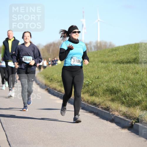 06.04.2025 - 44. Internationalen Wilhelmsburger Insellauf Jannik Wohlers http://msf.ph/oto/7617058 06.04.2025 09:40:49 Laufen 3109, 3880 meine-sportfotos.de