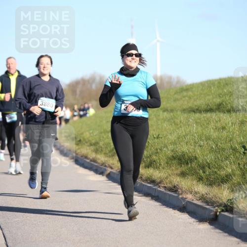 06.04.2025 - 44. Internationalen Wilhelmsburger Insellauf Jannik Wohlers http://msf.ph/oto/7617061 06.04.2025 09:40:50 Laufen 3880 meine-sportfotos.de