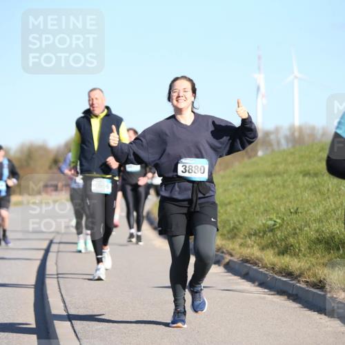 06.04.2025 - 44. Internationalen Wilhelmsburger Insellauf Jannik Wohlers http://msf.ph/oto/7617066 06.04.2025 09:40:51 Laufen 3880, 3109, 3606 meine-sportfotos.de