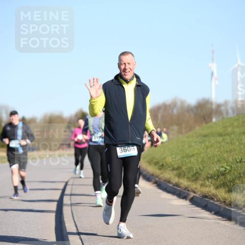 06.04.2025 - 44. Internationalen Wilhelmsburger Insellauf Jannik Wohlers http://msf.ph/oto/7617071 06.04.2025 09:40:53 Laufen 3914, 3606 meine-sportfotos.de