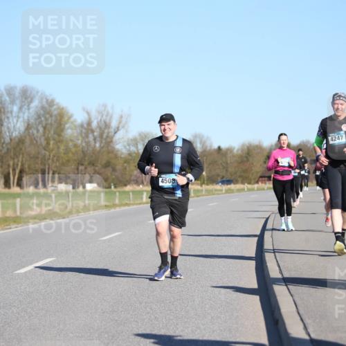 06.04.2025 - 44. Internationalen Wilhelmsburger Insellauf Jannik Wohlers http://msf.ph/oto/7617087 06.04.2025 09:40:57 Laufen 4508, 4247 meine-sportfotos.de