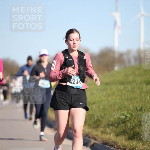 06.04.2025 - 44. Internationalen Wilhelmsburger Insellauf Jannik Wohlers http://msf.ph/oto/7617099 06.04.2025 09:41:01 Laufen 4167, 4234 meine-sportfotos.de