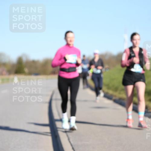 06.04.2025 - 44. Internationalen Wilhelmsburger Insellauf Jannik Wohlers http://msf.ph/oto/7617104 06.04.2025 09:41:02 Laufen  meine-sportfotos.de