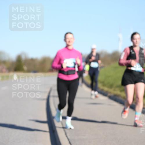 06.04.2025 - 44. Internationalen Wilhelmsburger Insellauf Jannik Wohlers http://msf.ph/oto/7617106 06.04.2025 09:41:02 Laufen  meine-sportfotos.de