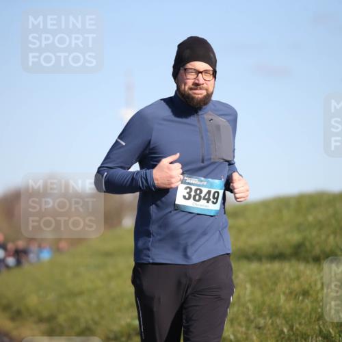 06.04.2025 - 44. Internationalen Wilhelmsburger Insellauf Jannik Wohlers http://msf.ph/oto/7617131 06.04.2025 09:41:11 Laufen 3849 meine-sportfotos.de