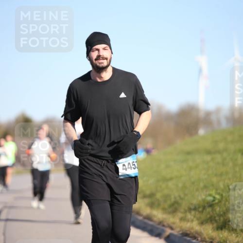 06.04.2025 - 44. Internationalen Wilhelmsburger Insellauf Jannik Wohlers http://msf.ph/oto/7617136 06.04.2025 09:41:13 Laufen 445 meine-sportfotos.de