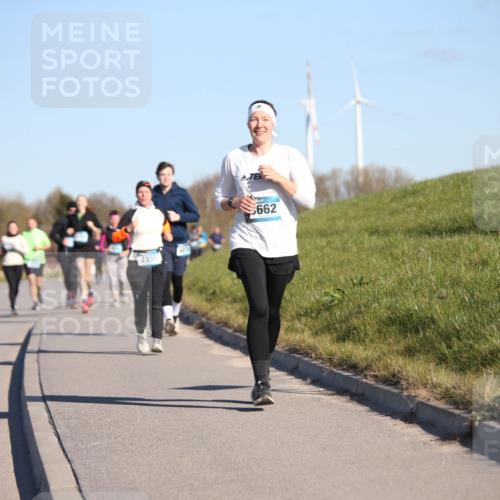 06.04.2025 - 44. Internationalen Wilhelmsburger Insellauf Jannik Wohlers http://msf.ph/oto/7617150 06.04.2025 09:41:17 Laufen 4355, 4076, 662 meine-sportfotos.de