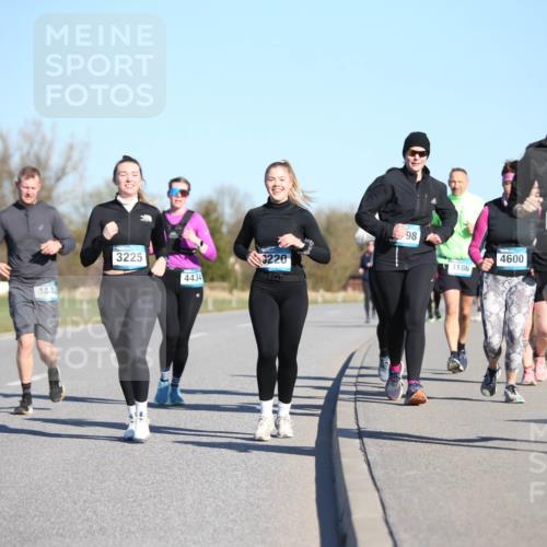 06.04.2025 - 44. Internationalen Wilhelmsburger Insellauf Jannik Wohlers http://msf.ph/oto/7617168 06.04.2025 09:41:25 Laufen 35, 444, 3225, 220, 4434, 98, 3186, 4600, 4188 meine-sportfotos.de
