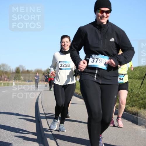 06.04.2025 - 44. Internationalen Wilhelmsburger Insellauf Jannik Wohlers http://msf.ph/oto/7617195 06.04.2025 09:41:31 Laufen 34, 3258, 3798, 94, 46 meine-sportfotos.de