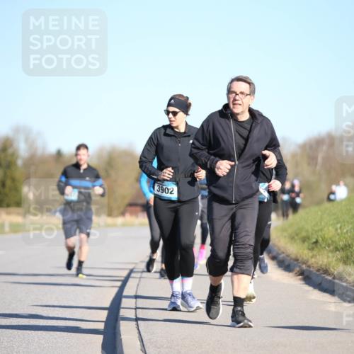 06.04.2025 - 44. Internationalen Wilhelmsburger Insellauf Jannik Wohlers http://msf.ph/oto/7617224 06.04.2025 09:41:42 Laufen 3902 meine-sportfotos.de