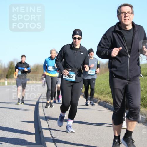 06.04.2025 - 44. Internationalen Wilhelmsburger Insellauf Jannik Wohlers http://msf.ph/oto/7617225 06.04.2025 09:41:46 Laufen 4138, 902, 4040 meine-sportfotos.de