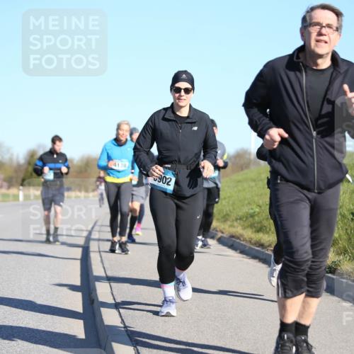 06.04.2025 - 44. Internationalen Wilhelmsburger Insellauf Jannik Wohlers http://msf.ph/oto/7617227 06.04.2025 09:41:47 Laufen 4138, 902 meine-sportfotos.de