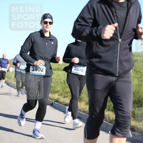 06.04.2025 - 44. Internationalen Wilhelmsburger Insellauf Jannik Wohlers http://msf.ph/oto/7617237 06.04.2025 09:41:48 Laufen 4138, 4040, 3902, 3855 meine-sportfotos.de