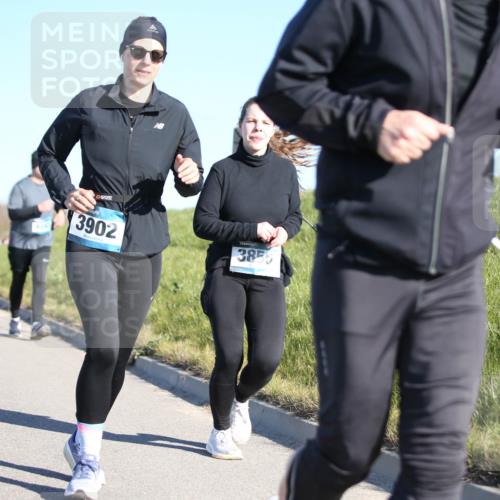 06.04.2025 - 44. Internationalen Wilhelmsburger Insellauf Jannik Wohlers http://msf.ph/oto/7617239 06.04.2025 09:41:48 Laufen 4138, 4040, 3902, 385 meine-sportfotos.de