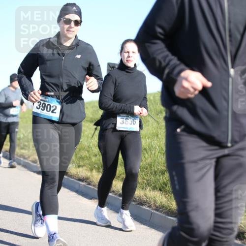 06.04.2025 - 44. Internationalen Wilhelmsburger Insellauf Jannik Wohlers http://msf.ph/oto/7617240 06.04.2025 09:41:48 Laufen 3902, 3856 meine-sportfotos.de