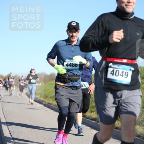 06.04.2025 - 44. Internationalen Wilhelmsburger Insellauf Jannik Wohlers http://msf.ph/oto/7617262 06.04.2025 09:41:53 Laufen 4486, 4049 meine-sportfotos.de
