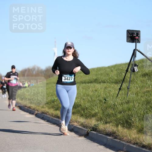 06.04.2025 - 44. Internationalen Wilhelmsburger Insellauf Jannik Wohlers http://msf.ph/oto/7617269 06.04.2025 09:41:56 Laufen 3427 meine-sportfotos.de
