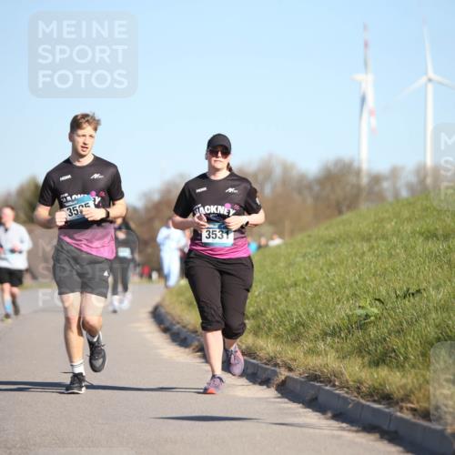 06.04.2025 - 44. Internationalen Wilhelmsburger Insellauf Jannik Wohlers http://msf.ph/oto/7617274 06.04.2025 09:41:58 Laufen 4401, 3505, 3531 meine-sportfotos.de