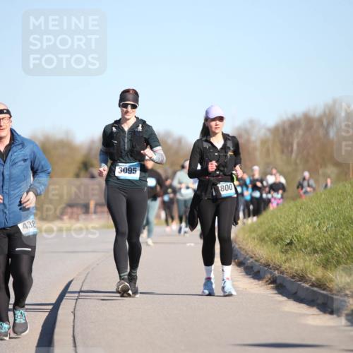 06.04.2025 - 44. Internationalen Wilhelmsburger Insellauf Jannik Wohlers http://msf.ph/oto/7617300 06.04.2025 09:42:07 Laufen 4042, 438, 3095, 800 meine-sportfotos.de