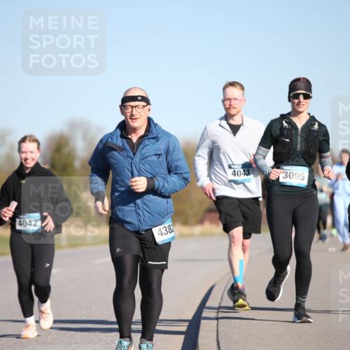 06.04.2025 - 44. Internationalen Wilhelmsburger Insellauf Jannik Wohlers http://msf.ph/oto/7617302 06.04.2025 09:42:08 Laufen 4041, 4042, 4382, 4043, 3095, 800 meine-sportfotos.de