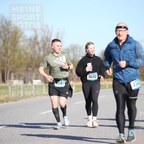 06.04.2025 - 44. Internationalen Wilhelmsburger Insellauf Jannik Wohlers http://msf.ph/oto/7617311 06.04.2025 09:42:10 Laufen 4041, 4042, 4382 meine-sportfotos.de