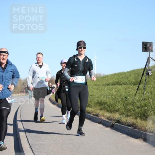 06.04.2025 - 44. Internationalen Wilhelmsburger Insellauf Jannik Wohlers http://msf.ph/oto/7617317 06.04.2025 09:42:12 Laufen 4042, 438, 4043, 80, 3095 meine-sportfotos.de