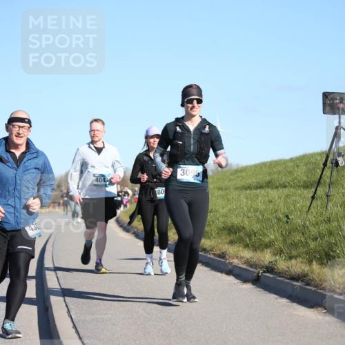 06.04.2025 - 44. Internationalen Wilhelmsburger Insellauf Jannik Wohlers http://msf.ph/oto/7617318 06.04.2025 09:42:12 Laufen 4042, 438, 4043, 80, 3095 meine-sportfotos.de