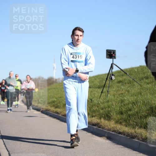 06.04.2025 - 44. Internationalen Wilhelmsburger Insellauf Jannik Wohlers http://msf.ph/oto/7617351 06.04.2025 09:42:25 Laufen 4319, 515 meine-sportfotos.de