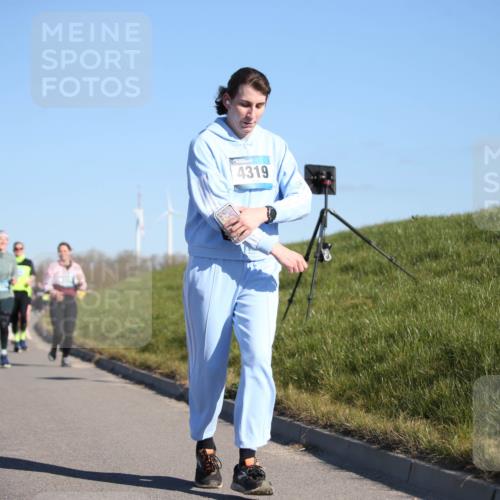 06.04.2025 - 44. Internationalen Wilhelmsburger Insellauf Jannik Wohlers http://msf.ph/oto/7617355 06.04.2025 09:42:26 Laufen 4319 meine-sportfotos.de