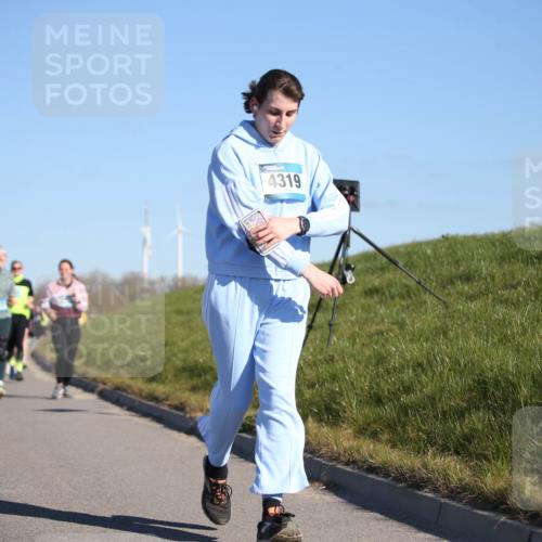 06.04.2025 - 44. Internationalen Wilhelmsburger Insellauf Jannik Wohlers http://msf.ph/oto/7617356 06.04.2025 09:42:26 Laufen 4319 meine-sportfotos.de