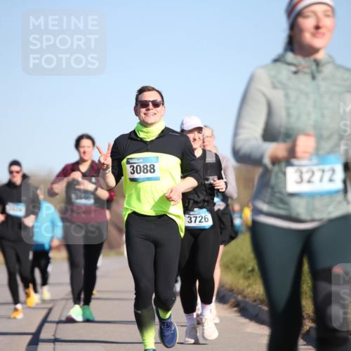 06.04.2025 - 44. Internationalen Wilhelmsburger Insellauf Jannik Wohlers http://msf.ph/oto/7617363 06.04.2025 09:42:29 Laufen 3846, 3088, 3726, 3272 meine-sportfotos.de