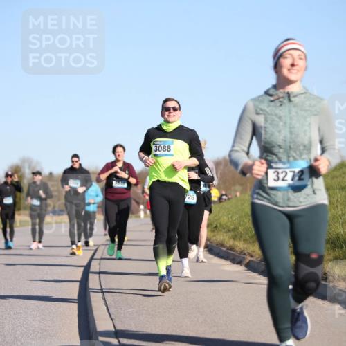 06.04.2025 - 44. Internationalen Wilhelmsburger Insellauf Jannik Wohlers http://msf.ph/oto/7617370 06.04.2025 09:42:30 Laufen 3088, 726, 3272, 326 meine-sportfotos.de