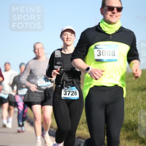 06.04.2025 - 44. Internationalen Wilhelmsburger Insellauf Jannik Wohlers http://msf.ph/oto/7617373 06.04.2025 09:42:32 Laufen 3726, 3088 meine-sportfotos.de