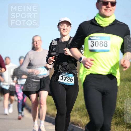 06.04.2025 - 44. Internationalen Wilhelmsburger Insellauf Jannik Wohlers http://msf.ph/oto/7617374 06.04.2025 09:42:32 Laufen 3726, 3088 meine-sportfotos.de